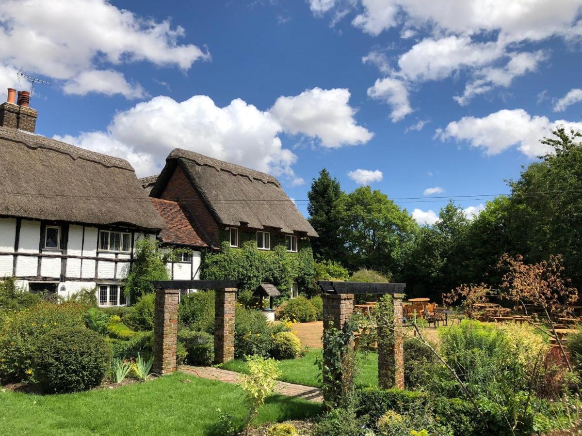 Old Hunters Lodge Whipsnade Limited Exteriér fotografie